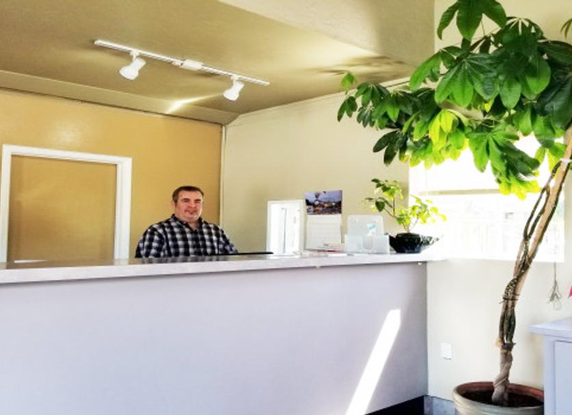 Front desk Photo