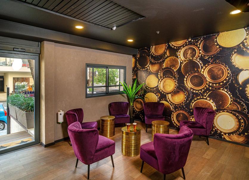 Lounge Photo