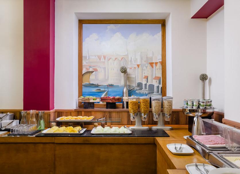 Buffet Photo