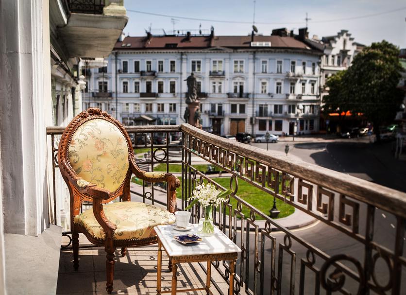 Balcony Photo