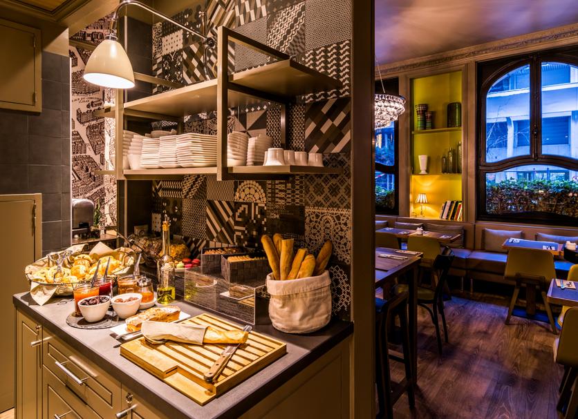 Restaurant Photo
