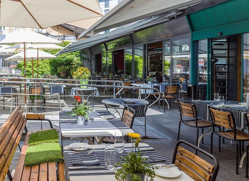 Restaurant Photo
