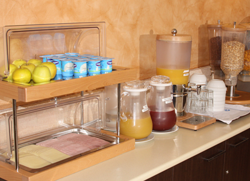 Buffet Photo